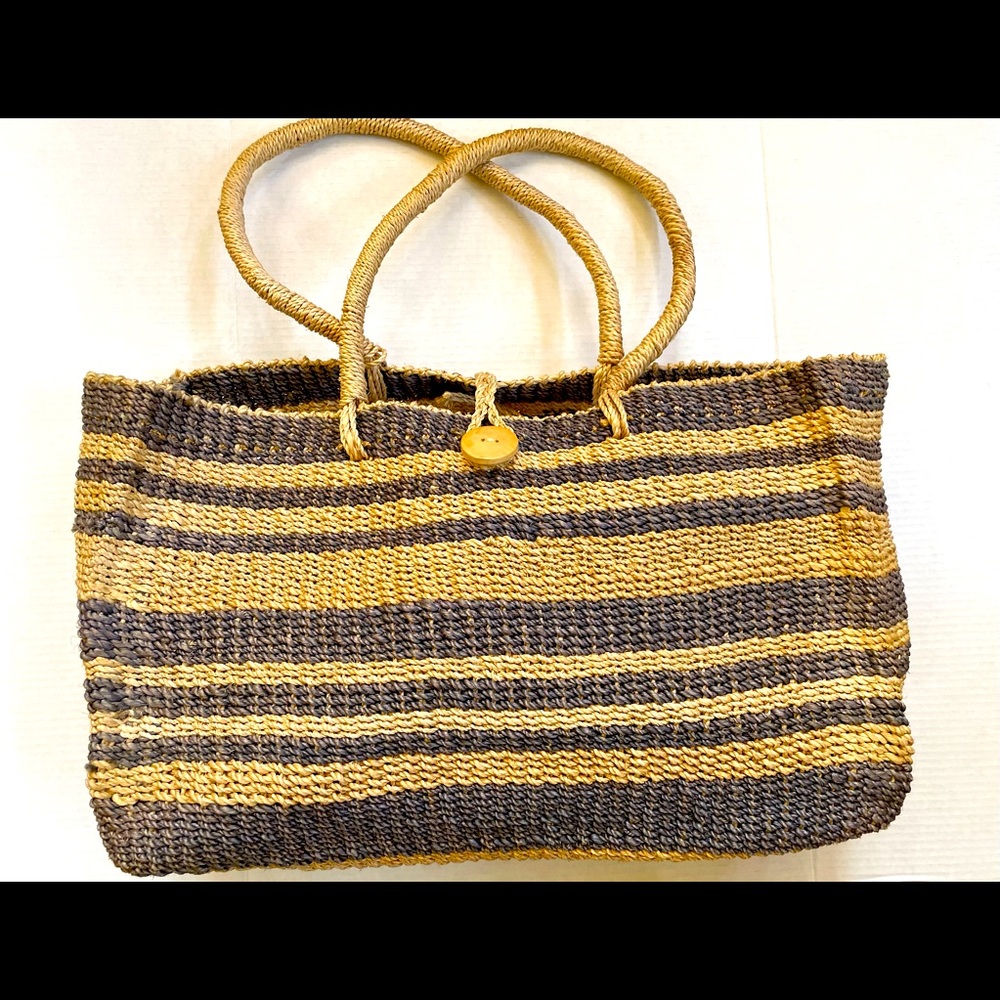 Extra large sisal or jute beach bag tote- like new.